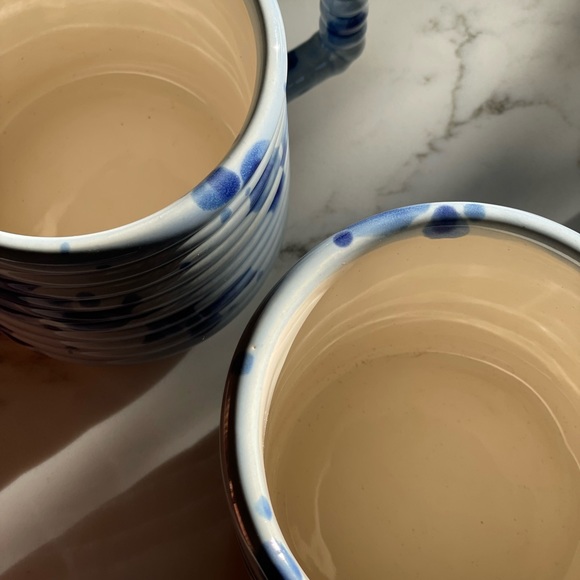 People vía plants Gozarian Mug with Horizontal Texture in Cobalt Splotch - Picture 4 of 9